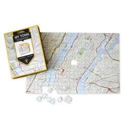 Disney National Geographic My Town Personalized Puzzle – Map Scale: 1:26,000